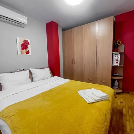 D-home Апартаменты *