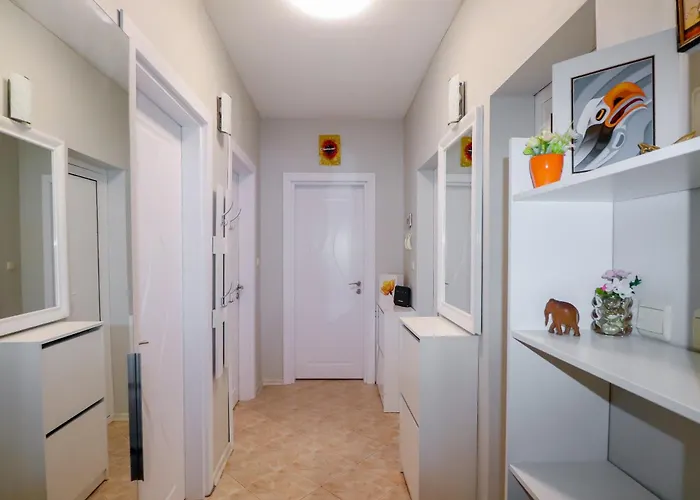 D-home Апартаменты *